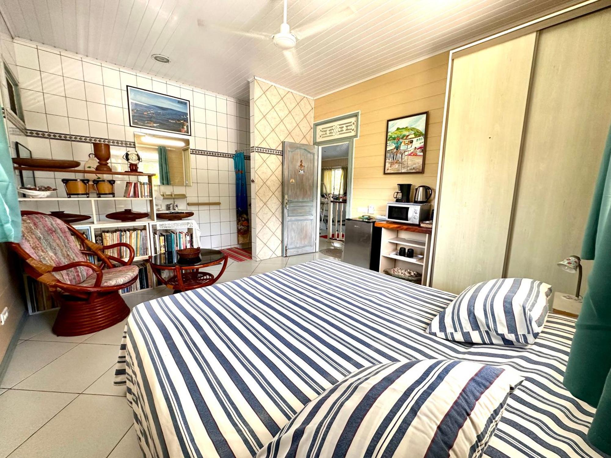 Meri Lodge Huahine « Room Of Marta » Fare Dış mekan fotoğraf