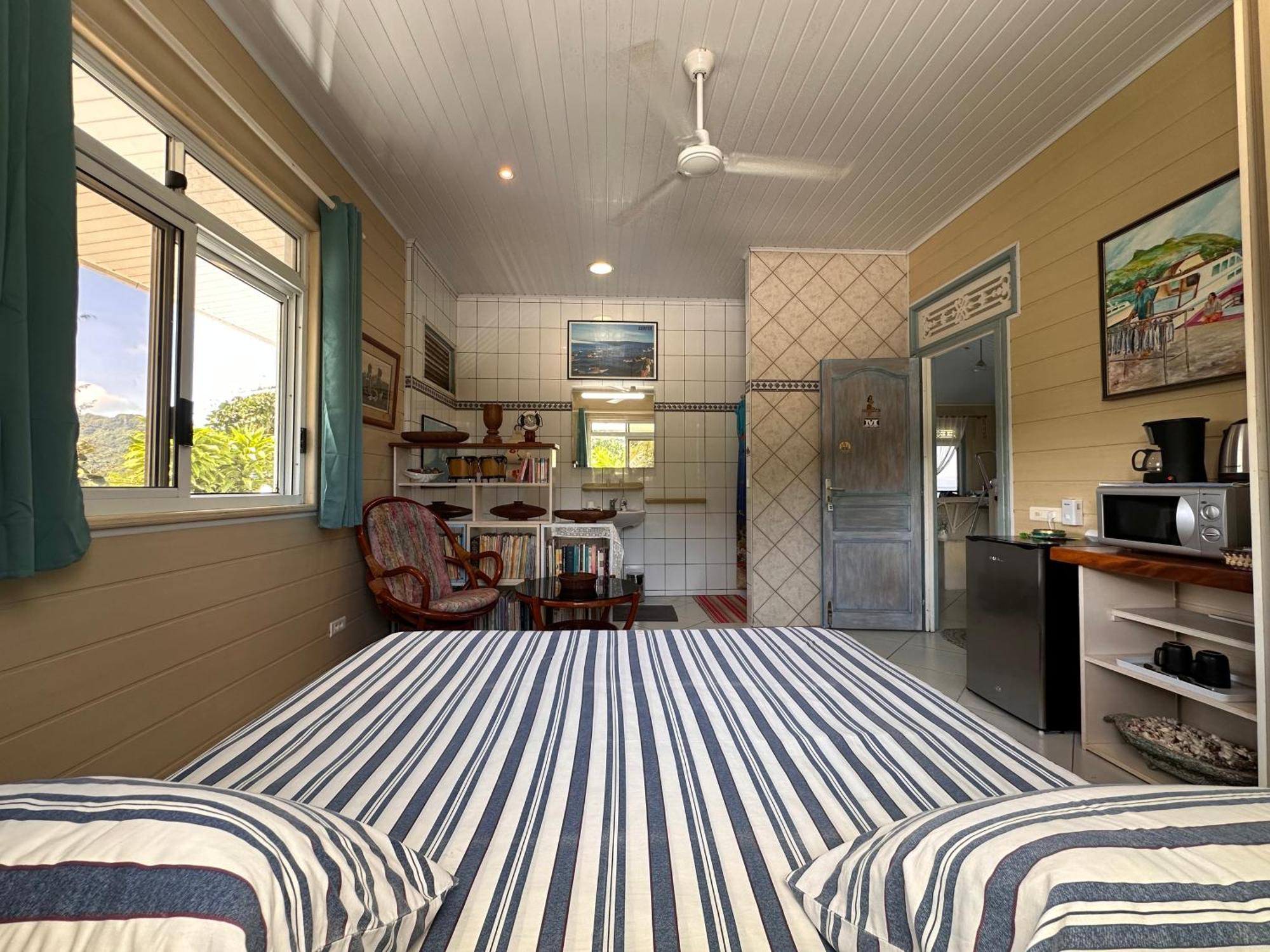 Meri Lodge Huahine « Room Of Marta » Fare Dış mekan fotoğraf